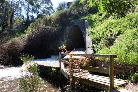Sightseeing Cox Creek Tunnel, Bridgewater — Awesome Adelaide